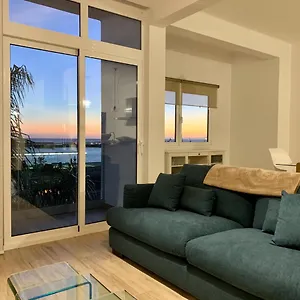 https://casa-carla-arrecife-lanzarote.puertodelcarmen-hotels.org